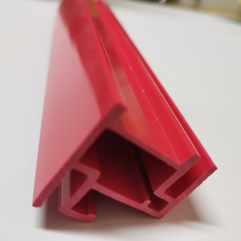 The difference between PVC cold extrusion and thermolplastic extrusion